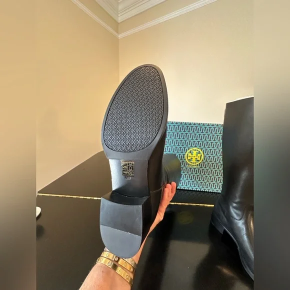 NWT RARE luxury classic minimalist equestrian authentic Tory Burch Sidney Boots - Picture 13 of 17